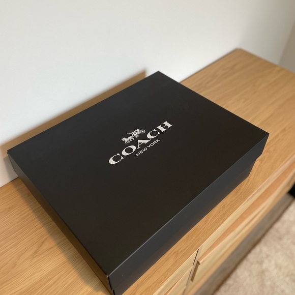 Coach Hitch Backpack in White Signature Leather - Picture 7 of 10